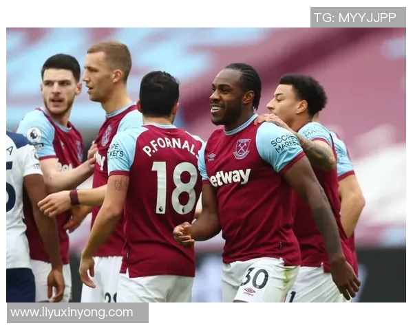 曼联宣布签下西汉姆中场弗兰克-兰帕德，引发球迷热议